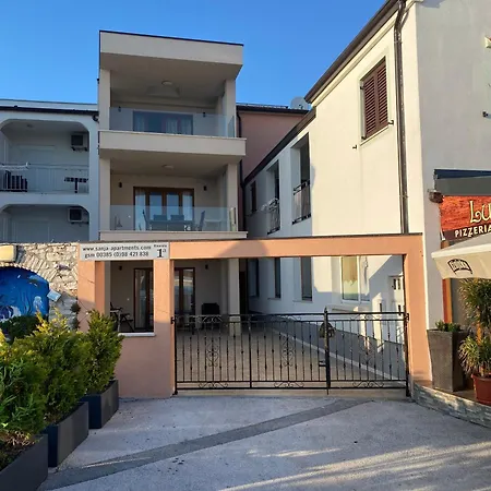 Sanja Rivarela Novigrad (Istria)